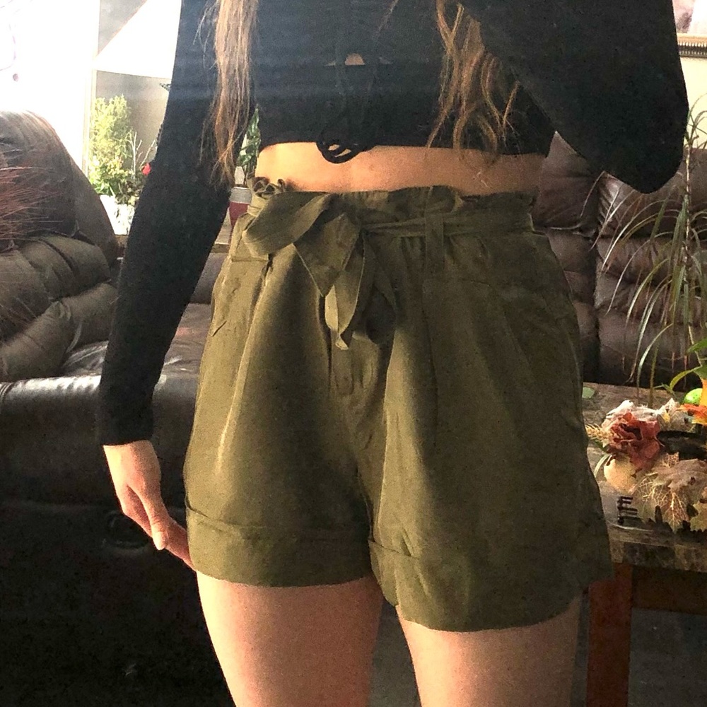 Theory Green Paperbag Shorts